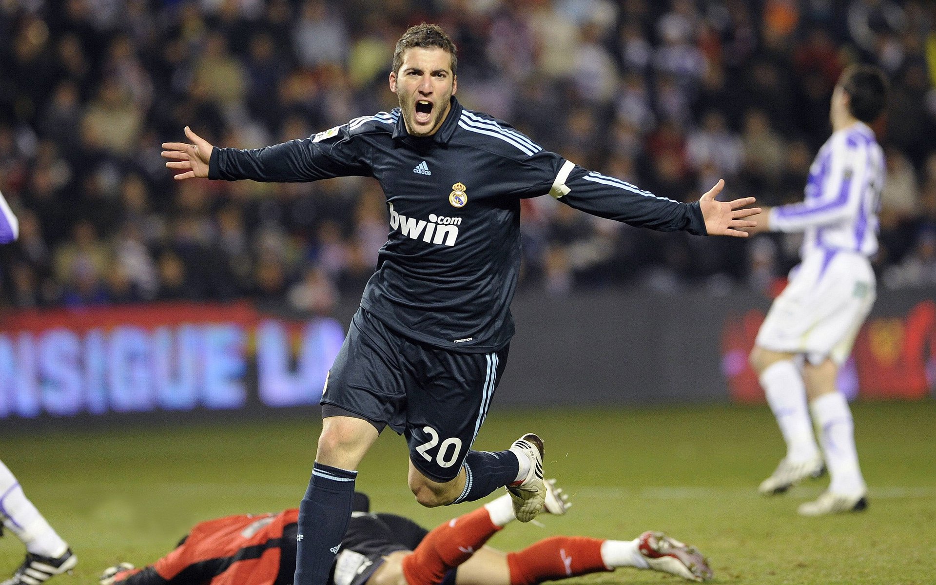 体育赛事市场竞争趋势